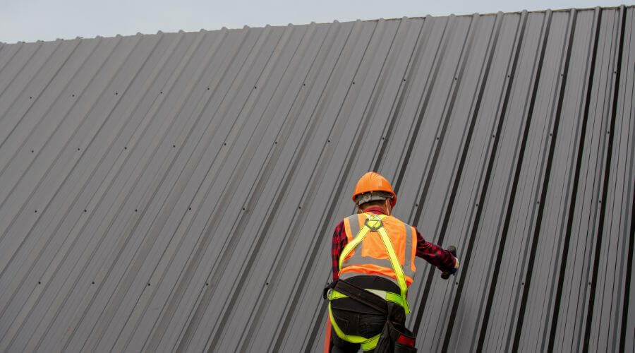 Expert top industrial roofings services in Taylor Ridge, IL